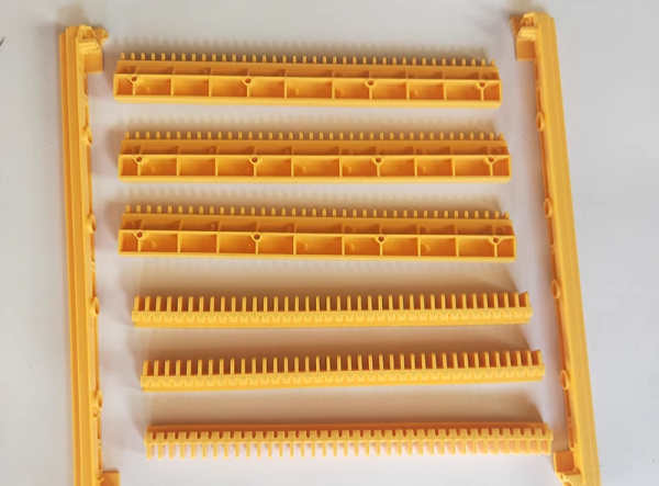 escalator strip demarcation line H2106230/231/223/211